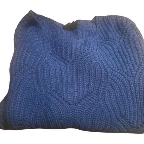 Dokotoo Blue Knit Sweater size small beautiful excellent condition see pics - Picture 1 of 2
